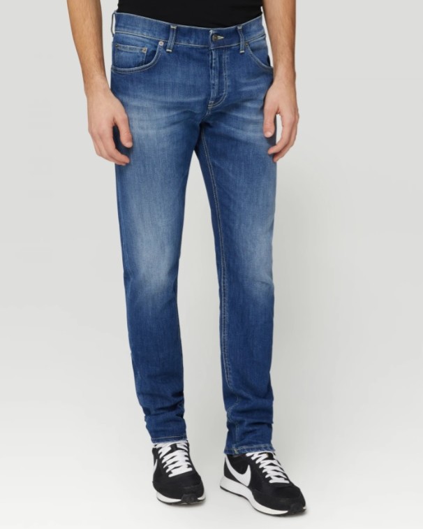 ДЪНКИ Dondup - UP168L DG6/800 ДЪНКИ - Деним - Състав: 100% Естествен Филц Цвят: Бордо Втален модел Ниска талия Изтъркан ефект Лого Dondup Произведено в Италия