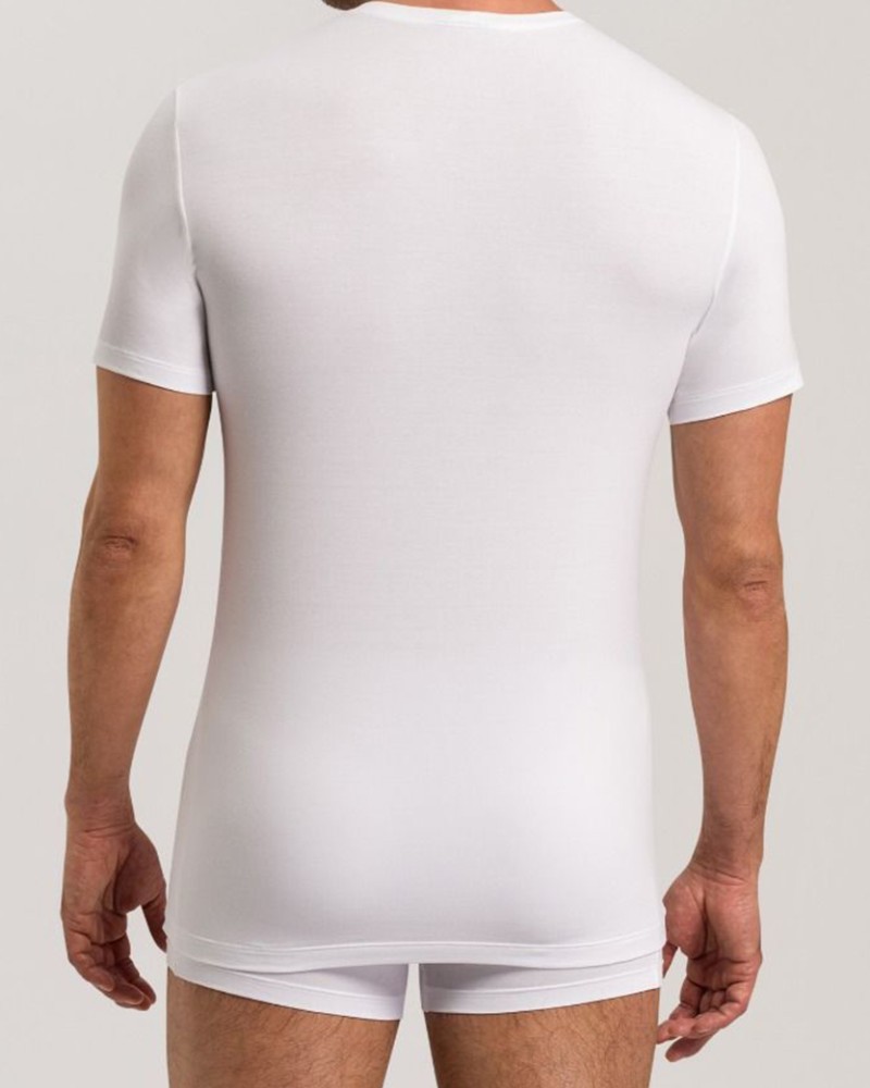 ТИШЪРТ/COTTON SUPERIOR - ТИШЪРТ/COTTON SUPERIOR -  - Tишърт HANRO Цвят: бяло Серия: COTTON SUPERIOR Състав: 93% памук, 7% еластан Фина материя от висок клас памук и еластан Плътно прилепнала кройка